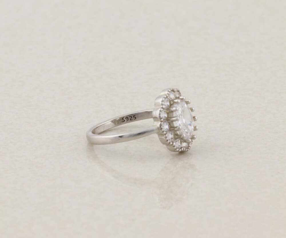 Sterling Silver Sparkly Cubic Zirconia Halo Ring Size 6 1/4 Woman Teen Child - Picture 7 of 7